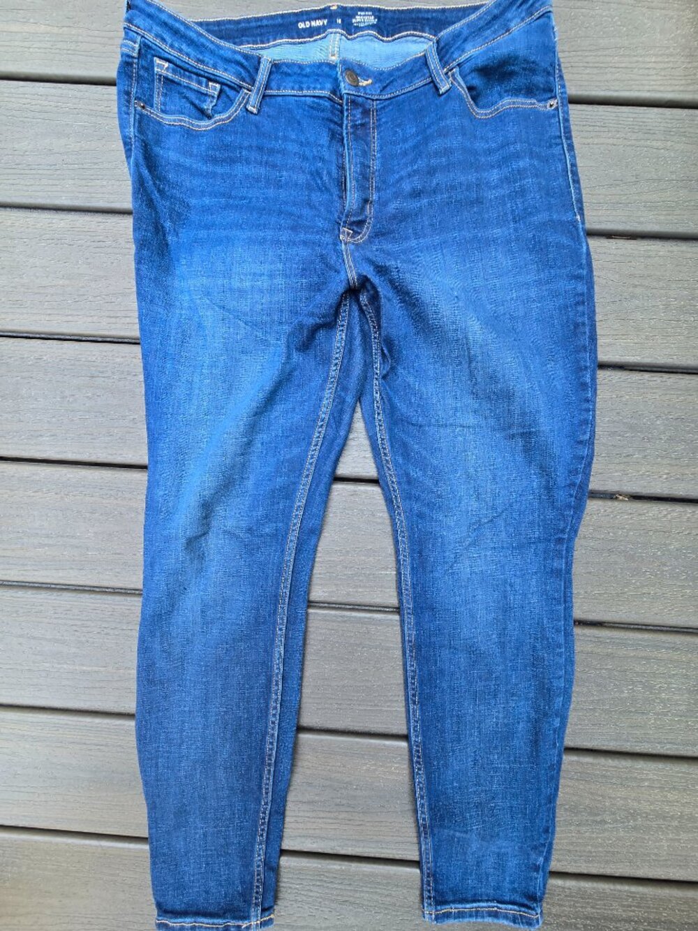 Old Navy High rise super skinny jeans sz 16